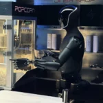 Elon Musk znowu obiecuje cuda, a roboty Tesli już grzeją silniki! 🤖