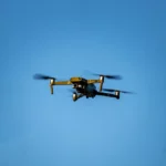 Uczniowie ze Szczecina zaprojektują niezwykły pokaz dronów! 🛸