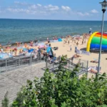 Polacy szturmują Bałtyk mimo drożyzny! 🏖️